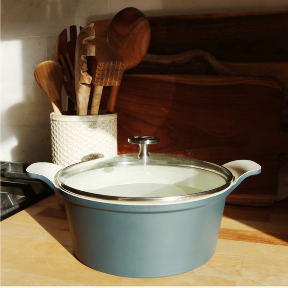 Phantom Chef Small Dutch Oven 2.3 QT - Picture 3 of 11